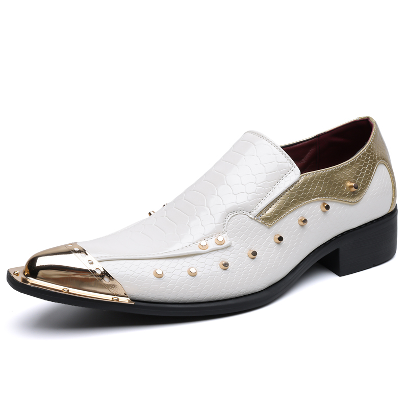 Commercial Print Model - Zapatos de hombre de otoño con